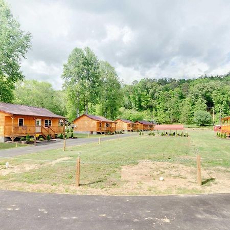 Cozy Cabin On Tuckasegee River - Near บรายซันซิตี ภายนอก รูปภาพ